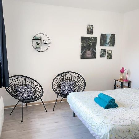 Jolie Appartement 2 Chambres 65M2 Au Centre Ville 丰特奈勒孔特 外观 照片