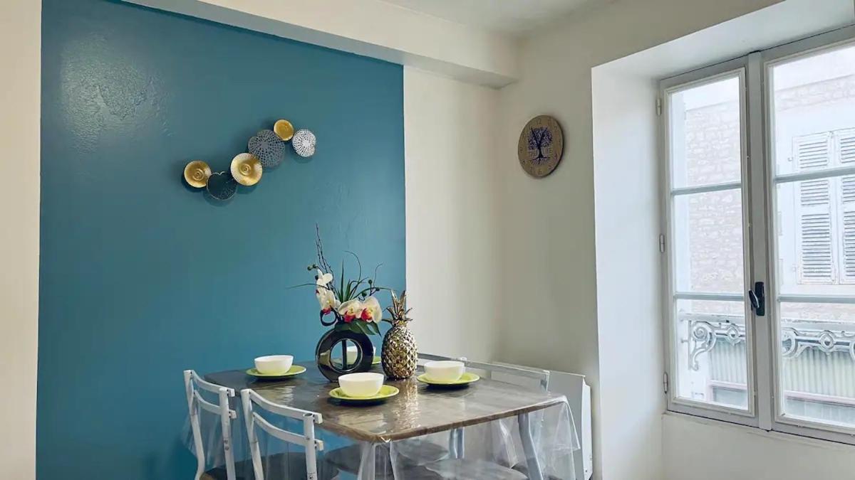 Jolie Appartement 2 Chambres 65M2 Au Centre Ville 丰特奈勒孔特 外观 照片